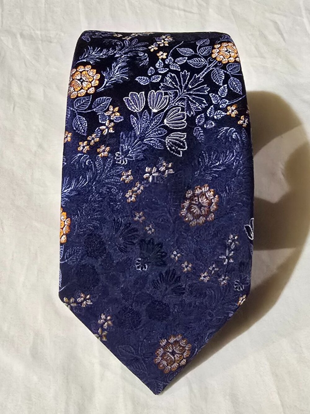Ted Baker London Made in England 100% Silk Necktie - Blue Floral